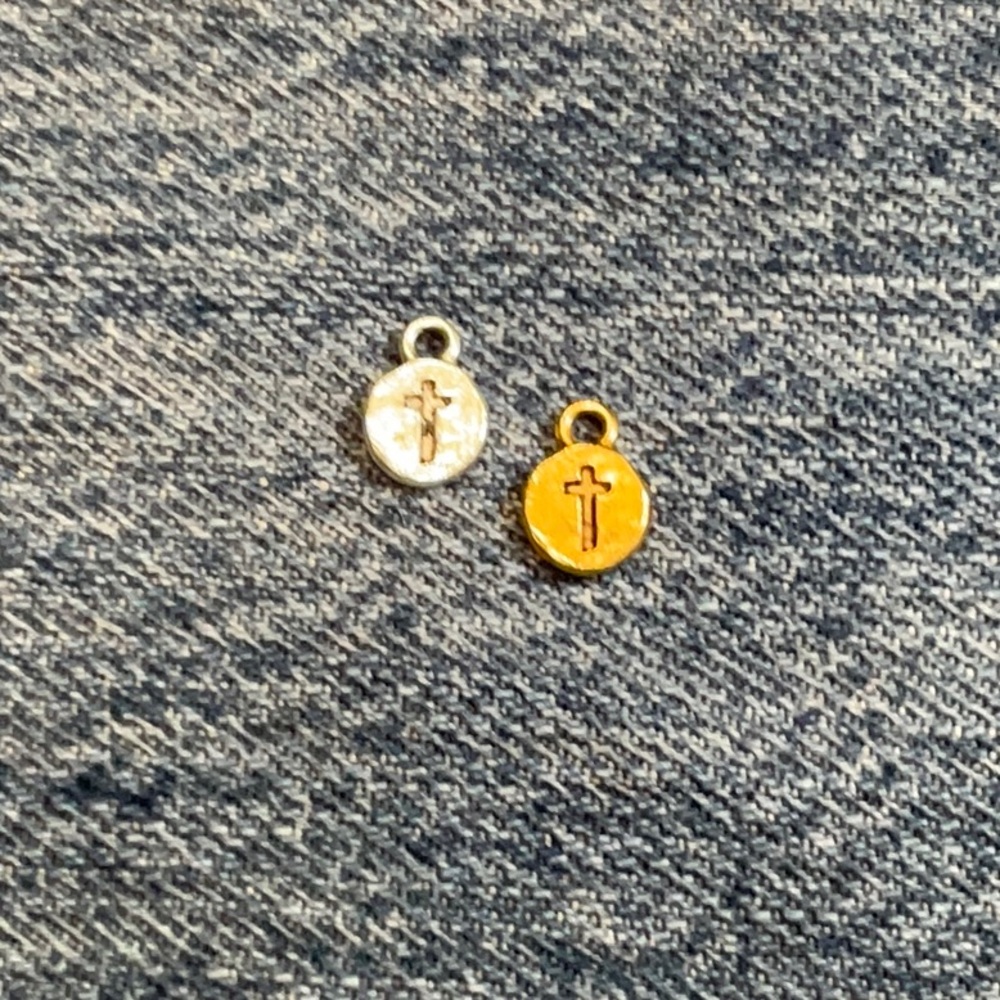 1 Silver / 1 Gold W/ Jump ring